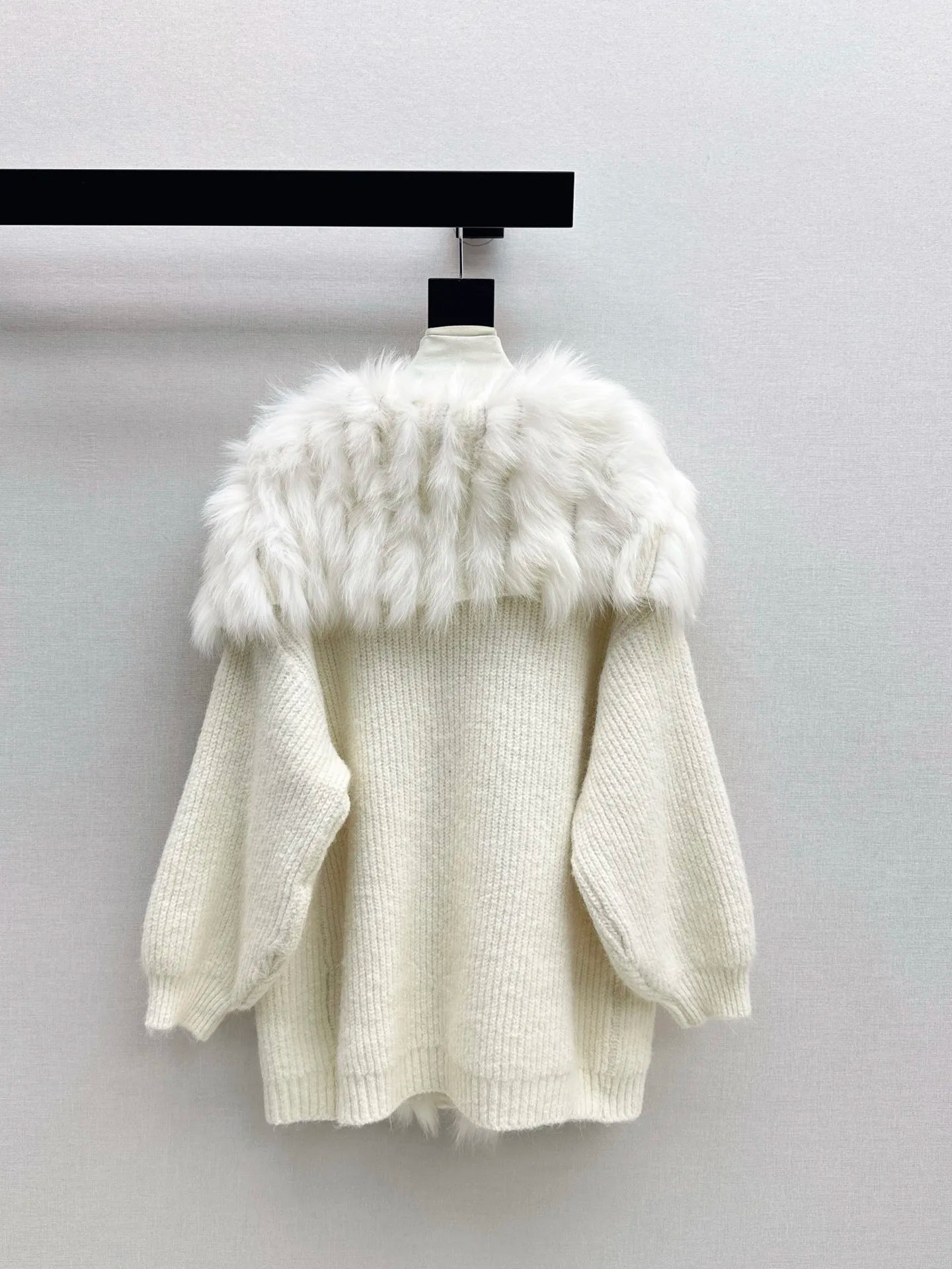 Winter 2025 New Women's Warm Fashion Splicing Fox Collar Large Lapel Medium Long Cardigan Jacket