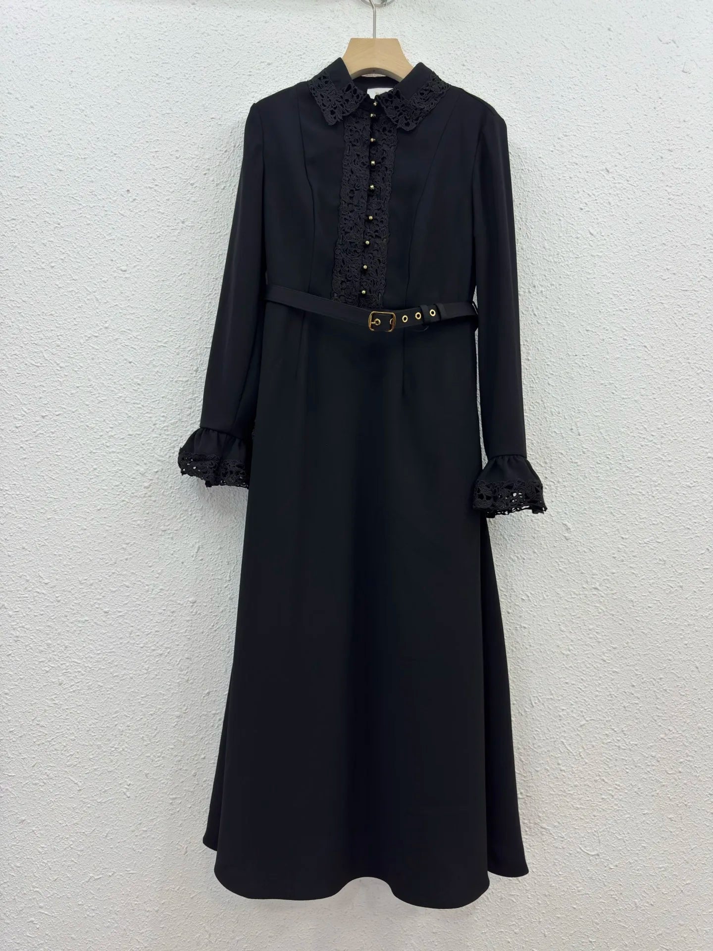 Spring Autumn New Women Turn-down Collar Lace Long Sleeve Midi Dress With Belt Solid Black Elegant Chic High Quality Luxury