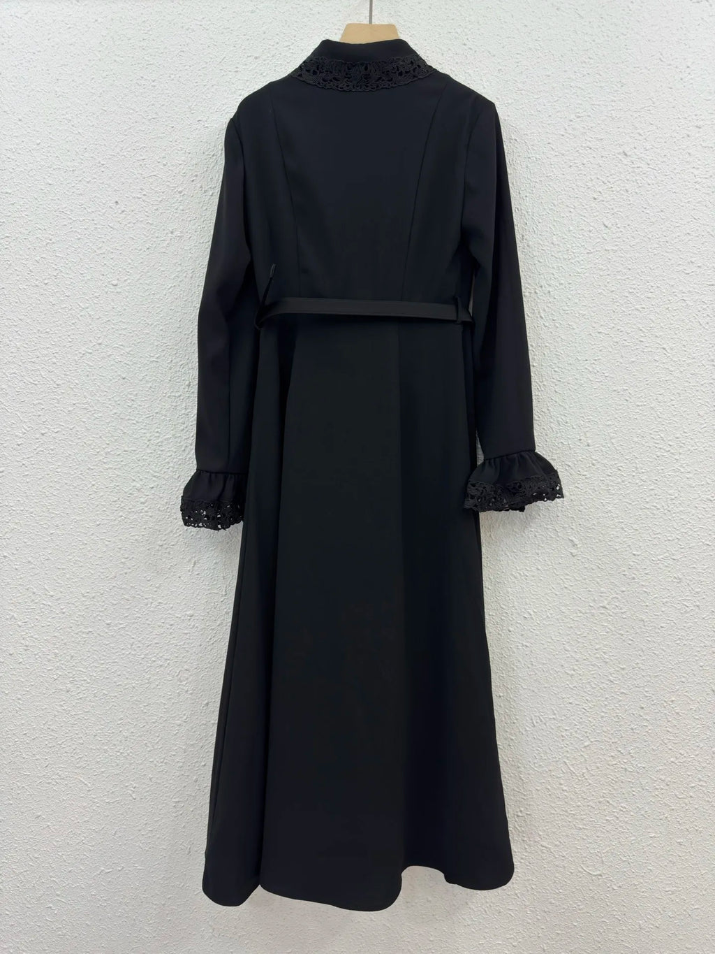Spring Autumn New Women Turn-down Collar Lace Long Sleeve Midi Dress With Belt Solid Black Elegant Chic High Quality Luxury