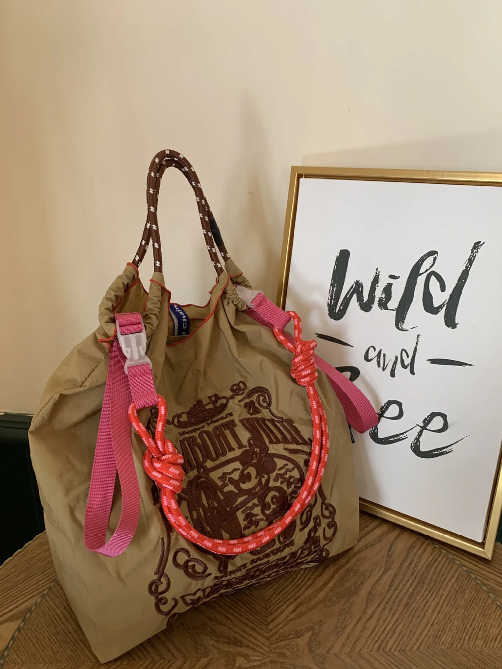 Clip-On Earbuds Open Ear Headphones Wireless Bluetooth Ear Buds -in Microphone, Lightweight Comfort, Stable Fit Earphones for Ru