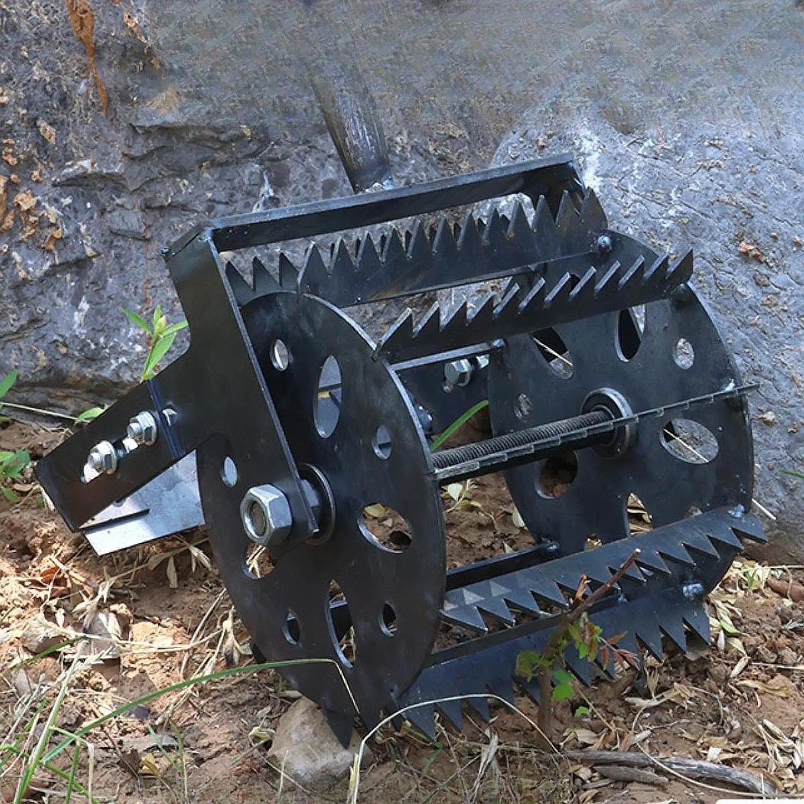 Weeds Roller, Manual Weeder Tool Rolling Lawn Aerator Weeds Removal Tool for Farm